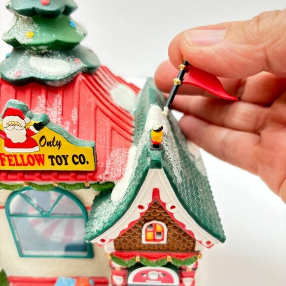 Depart 56 North Pole Series Jolly Fellow Toy Co. Store Village‎ Building 40355 - Picture 11 of 12